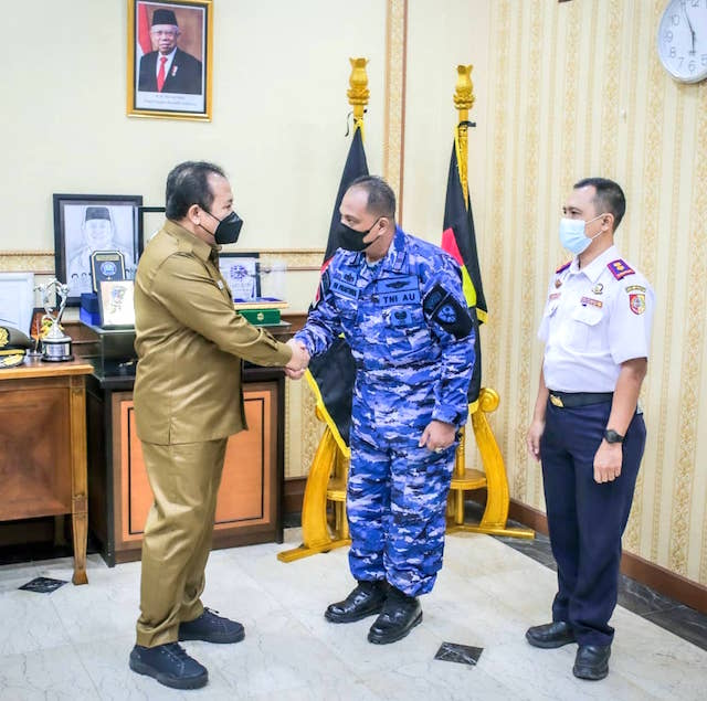Bersama Kadispotdirga Lanud Abdulrachman Saleh, Jember akan Kembangkan Olahraga Udara
